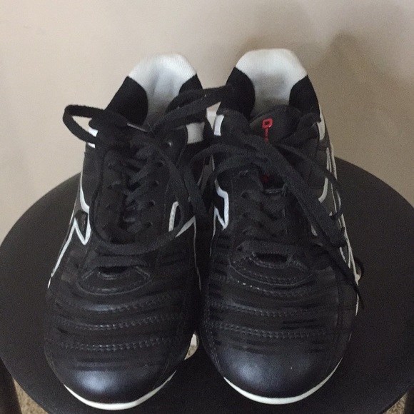 Diadora Soccer/Football/ Rugby Field Cleats - Picture 3 of 5